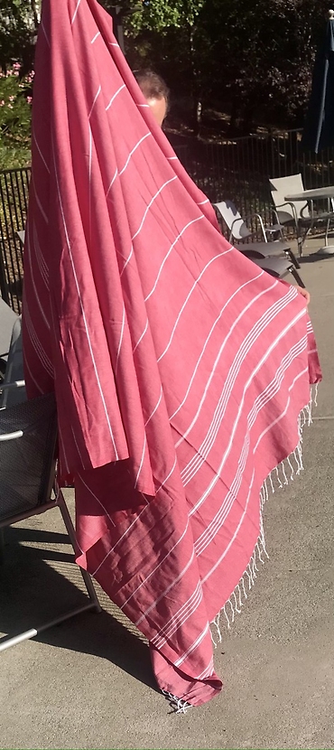 True pink Elmas towel
