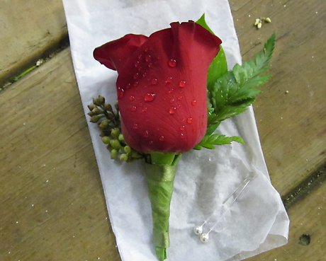 Single Rose Boutonniere (Choose Color)